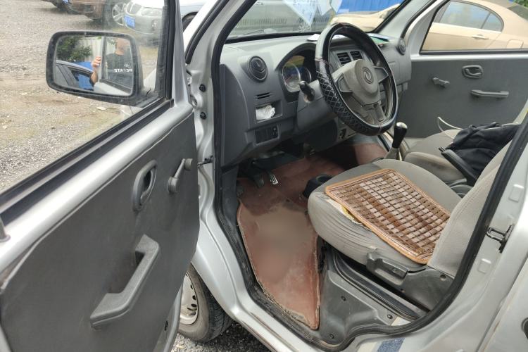 Used Dongfeng Xiaokang K07S 2017 1.2L Practical Version DK12-10 Interior 2