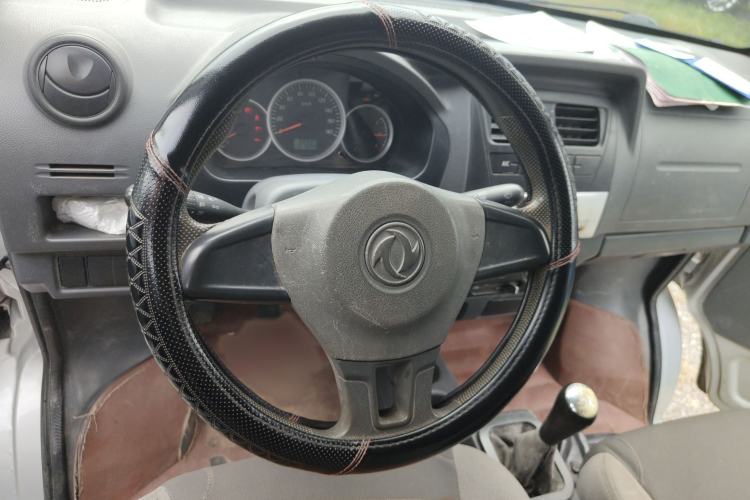 Used Dongfeng Xiaokang K07S 2017 1.2L Practical Version DK12-10 Interior 4