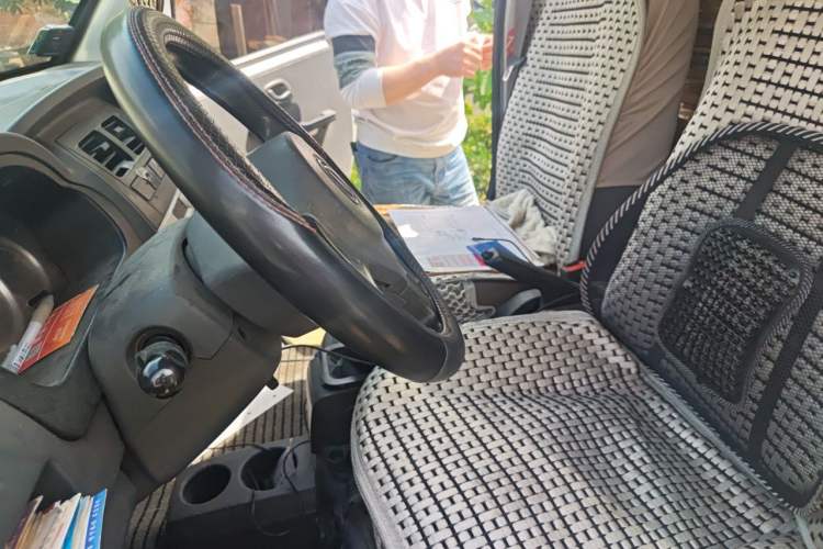Used Dongfeng Xiaokang K07S 2017 1.2L Practical Version DK12-10 Left Front Seat