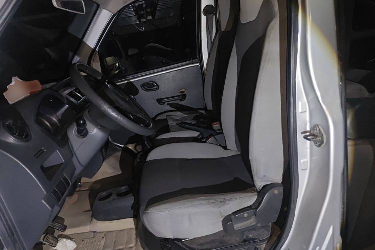 Used Dongfeng Xiaokang K07S 2017 1.2L Practical Version DK12-10 Left Front Seat
