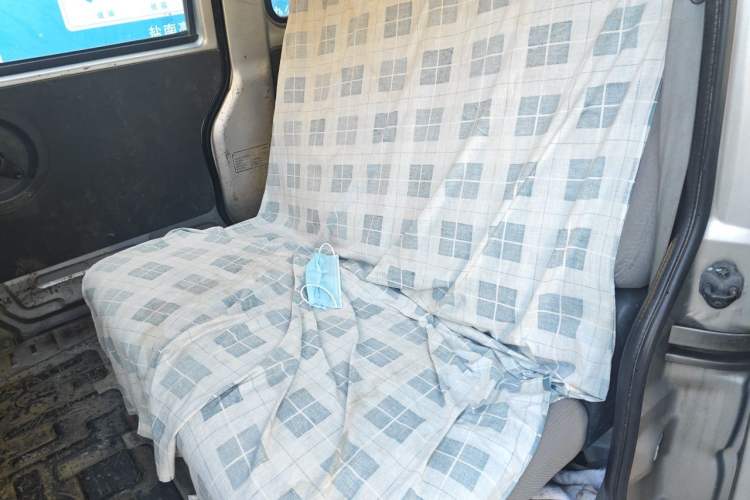 Used Dongfeng Xiaokang K07S 2017 1.2L Practical Version DK12-10 Left Rear Seat