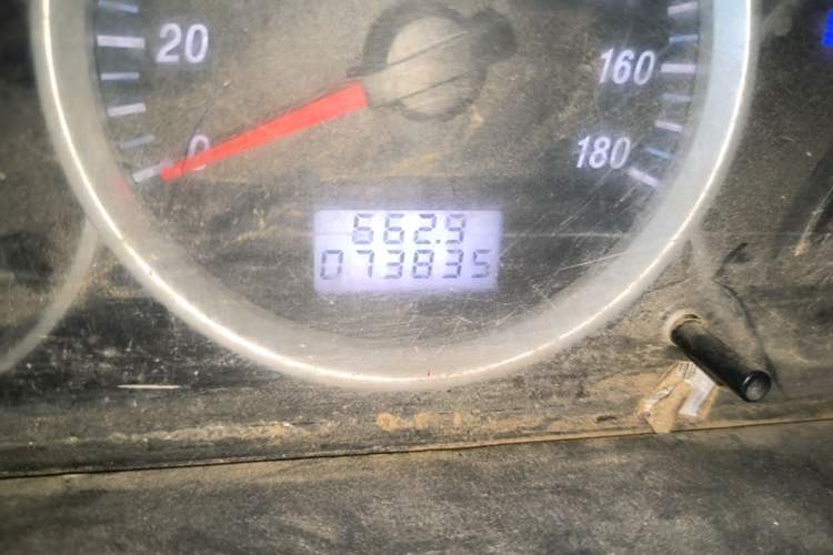 Used Dongfeng Xiaokang K07S 2017 1.2L Practical Version DK12-10 Odometer Close Up