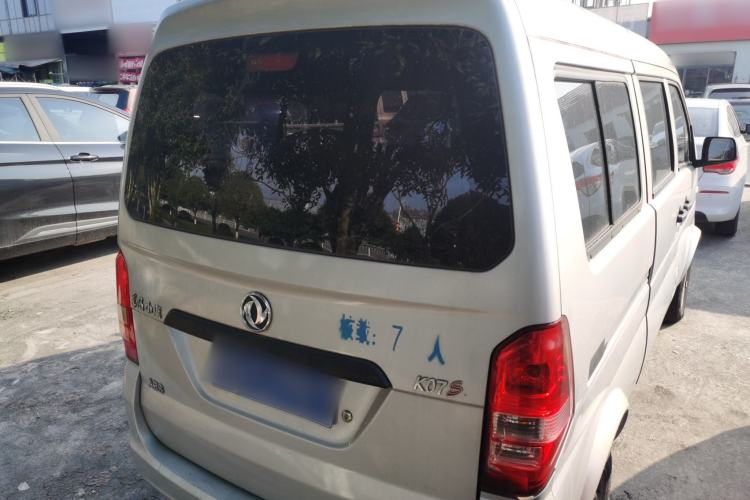 Used Dongfeng Xiaokang K07S 2017 1.2L Practical Version DK12-10 Rear