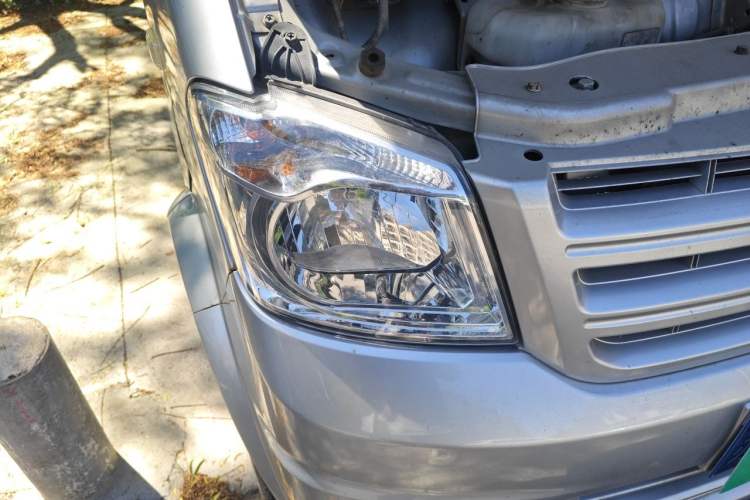 Used Dongfeng Xiaokang K07S 2017 1.2L Practical Version DK12-10 Right Front Headlight