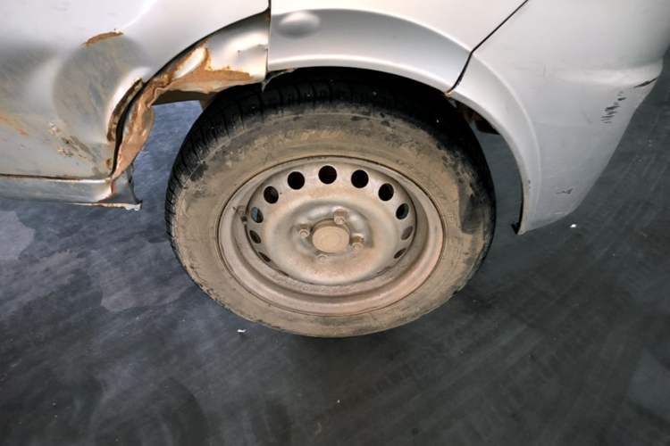 Used Dongfeng Xiaokang K07S 2017 1.2L Practical Version DK12-10 Right Front Wheel Hub