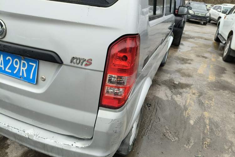 Used Dongfeng Xiaokang K07S 2017 1.2L Practical Version DK12-10 Right Rear Taillight