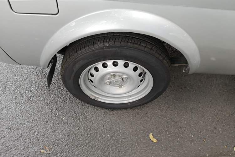 Used Dongfeng Xiaokang K07S 2017 1.2L Practical Version DK12-10 Right Rear Wheel Hub