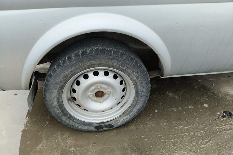 Used Dongfeng Xiaokang K07S 2017 1.2L Practical Version DK12-10 Right Rear Wheel Hub