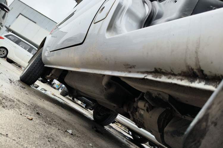 Used Dongfeng Xiaokang K07S 2017 1.2L Practical Version DK12-10 Right Side Sill
