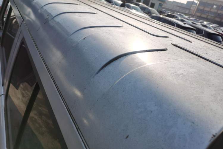 Used Dongfeng Xiaokang K07S 2017 1.2L Practical Version DK12-10 Roof