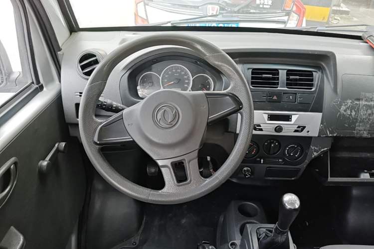 Used Dongfeng Xiaokang K07S 2017 1.2L Practical Version DK12-10 Steering Wheel