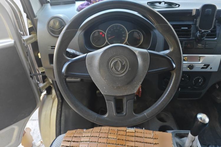Used Dongfeng Xiaokang K07S 2017 1.2L Practical Version DK12-10 Steering Wheel