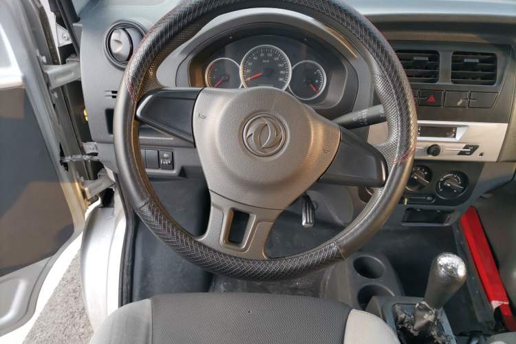 Used Dongfeng Xiaokang K07S 2017 1.2L Practical Version DK12-10 Steering Wheel