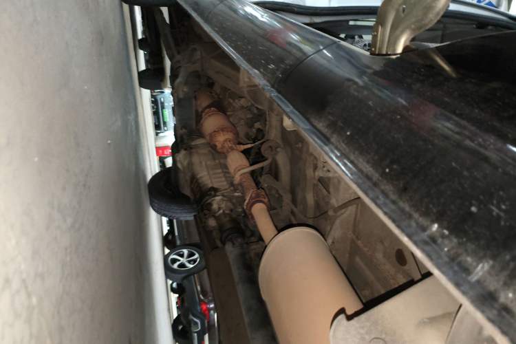 Used Dongfeng Xiaokang K07S 2017 1.2L Practical Version DK12-10 Left Side Sill