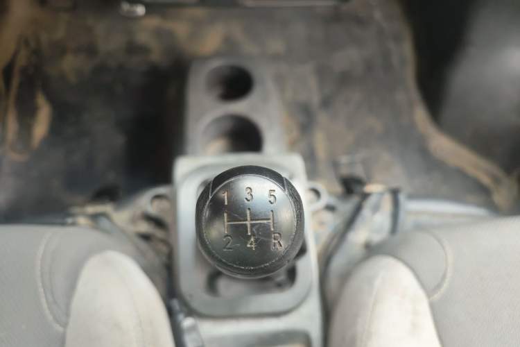 Used Dongfeng Xiaokang K07S 2018 1.0L Practical Version AF10-13 Gear Lever