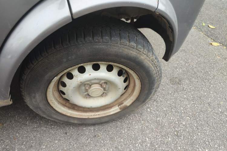 Used Dongfeng Xiaokang K07S 2018 1.0L Practical Version AF10-13 Right Front Wheel Hub