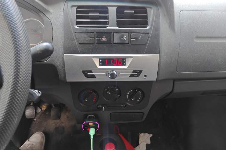 Used Dongfeng Xiaokang K07S 2018 1.2L Practical Model DK12 Audio And AC Panel