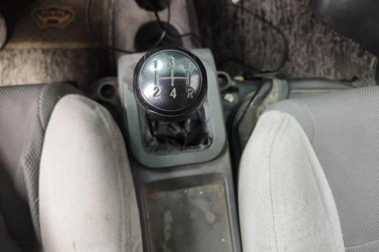 Used Dongfeng Xiaokang K07S 2018 1.0L Practical Version AF10-13 Gear Lever