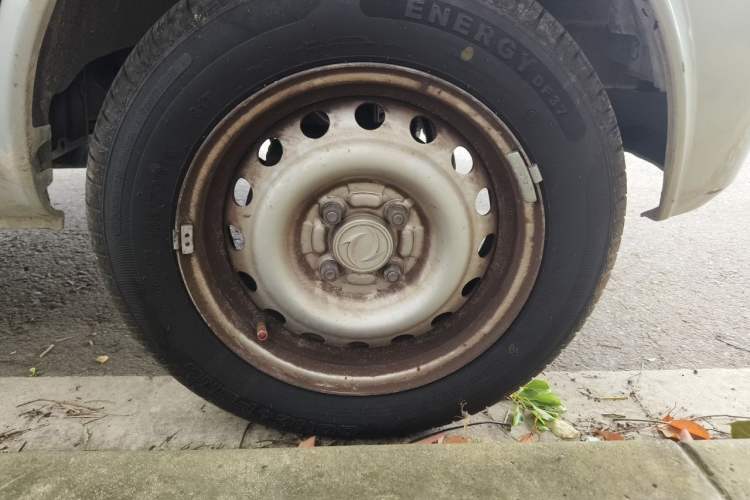 Used Dongfeng Xiaokang K07S 2018 1.0L Practical Version AF10-13 Right Front Wheel Hub