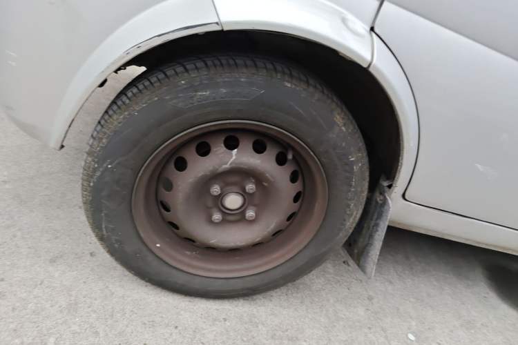 Used Dongfeng Xiaokang K07S 2018 1.0L Practical Version AF10-13 Right Front Wheel Hub