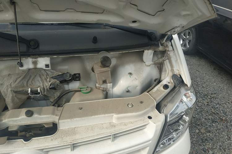 Used Dongfeng Xiaokang K07S 2018 1.2L Practical Model DK12 Engine Bay Left