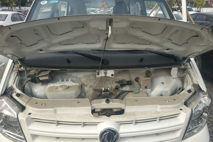 Used Dongfeng Xiaokang K07S 2018 1.2L Practical Model DK12 Engine Bay
