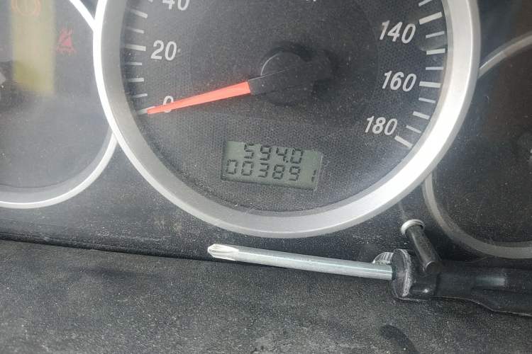 Used Dongfeng Xiaokang K07S 2018 1.2L Practical Model DK12 Odometer Close Up