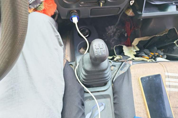 Used Dongfeng Xiaokang K07S 2018 1.0L Practical Version AF10-13 Gear Lever