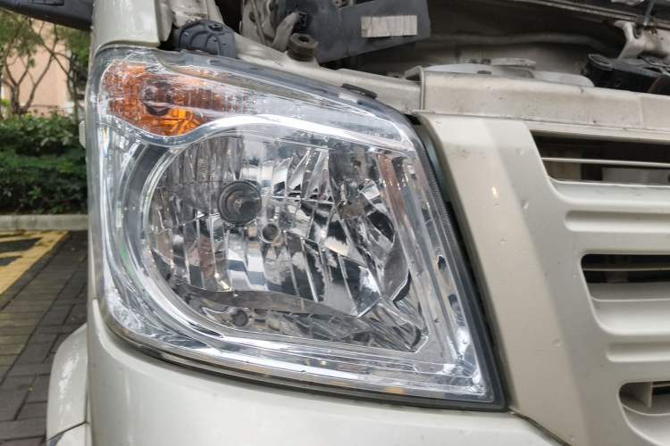 Used Dongfeng Xiaokang K07S 2019 1.2L Practical Version China VI Standard DK12 Right Front Headlight