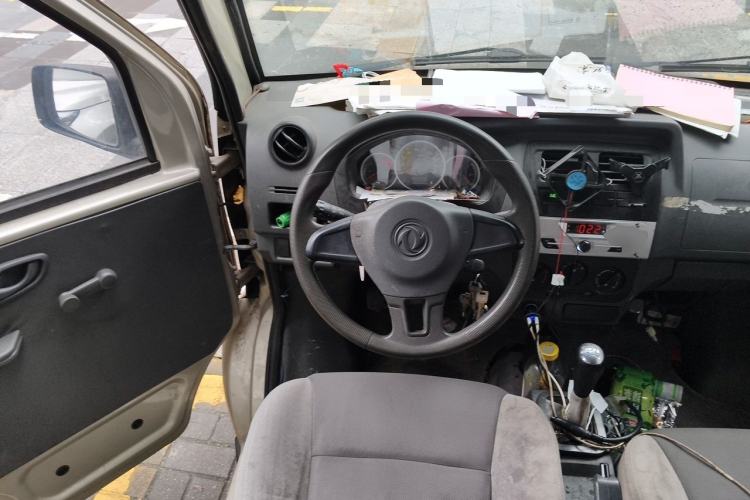 Used Dongfeng Xiaokang K07S 2019 1.2L Practical Version China VI Standard DK12 Steering Wheel