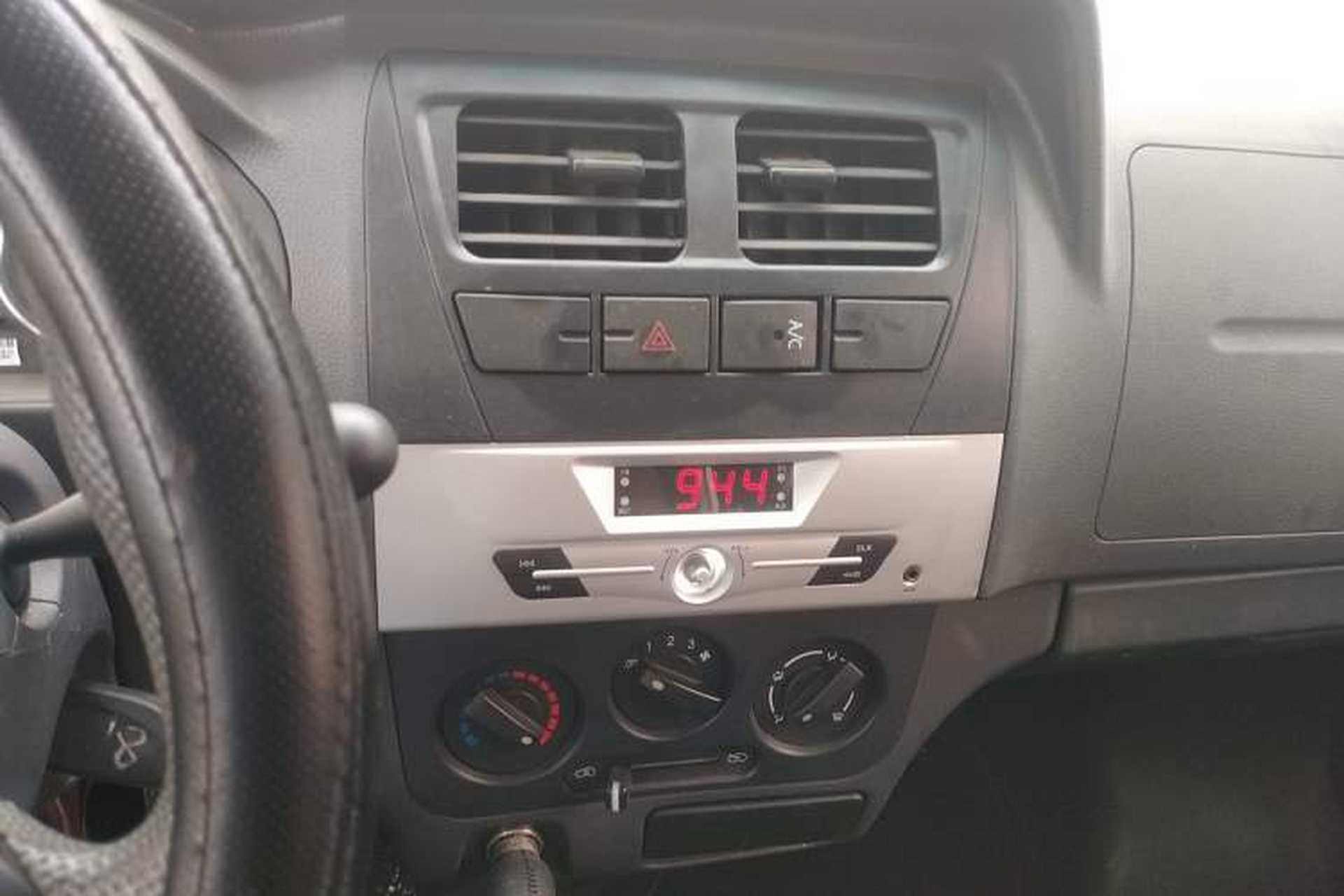 Used Dongfeng Xiaokang K07S 2019 1.2L Practical Version China VI Standard DK12 Audio And AC Panel