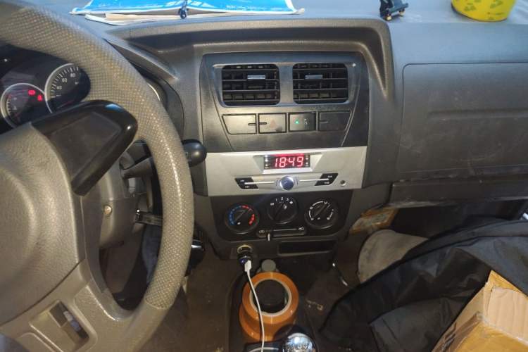 Used Dongfeng Xiaokang K07S 2019 1.2L Practical Version China VI Standard DK12 Audio And AC Panel