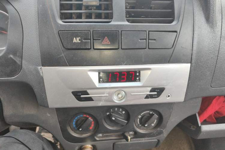Used Dongfeng Xiaokang K07S 2019 1.2L Practical Version China VI Standard DK12 Audio And AC Panel