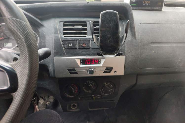 Used Dongfeng Xiaokang K07S 2019 1.2L Practical Version China VI Standard DK12 Audio And AC Panel