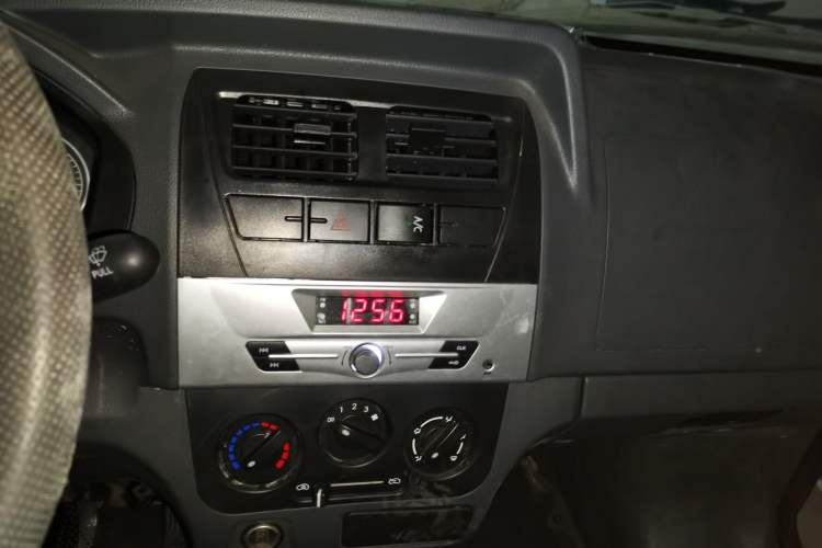 Used Dongfeng Xiaokang K07S 2019 1.2L Practical Version China VI Standard DK12 Audio And AC Panel