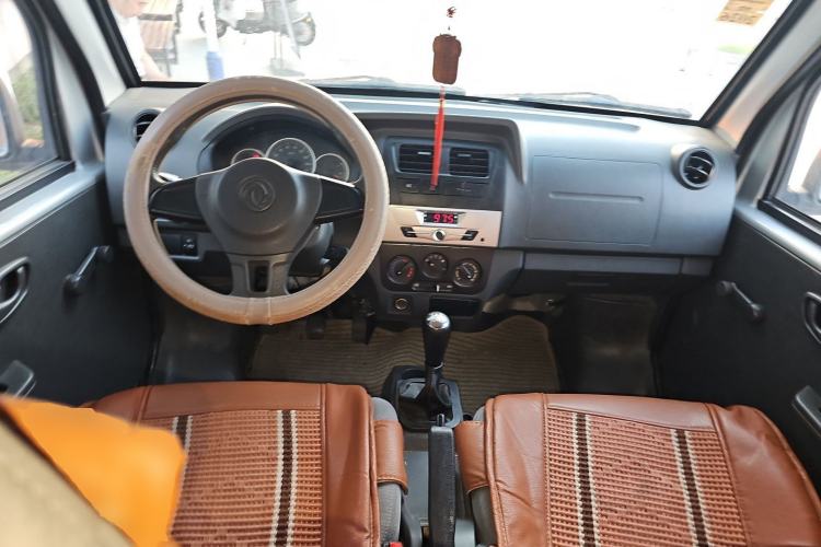Used Dongfeng Xiaokang K07S 2019 1.2L Practical Version China VI Standard DK12 Center Console