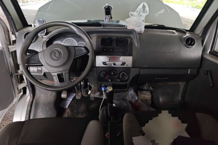 Used Dongfeng Xiaokang K07S 2019 1.2L Practical Version China VI Standard DK12 Center Console