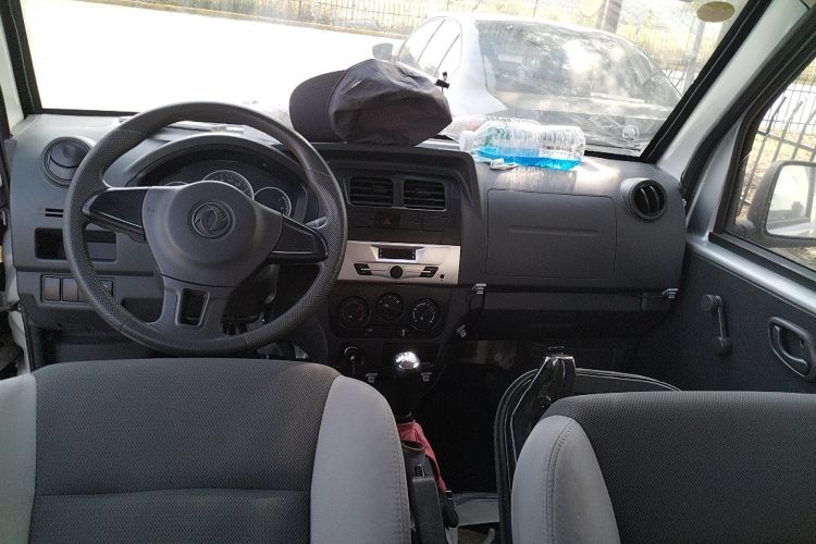Used Dongfeng Xiaokang K07S 2019 1.2L Practical Version China VI Standard DK12 Center Console