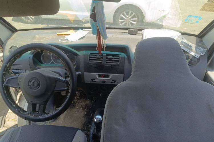Used Dongfeng Xiaokang K07S 2019 1.2L Practical Version China VI Standard DK12 Center Console