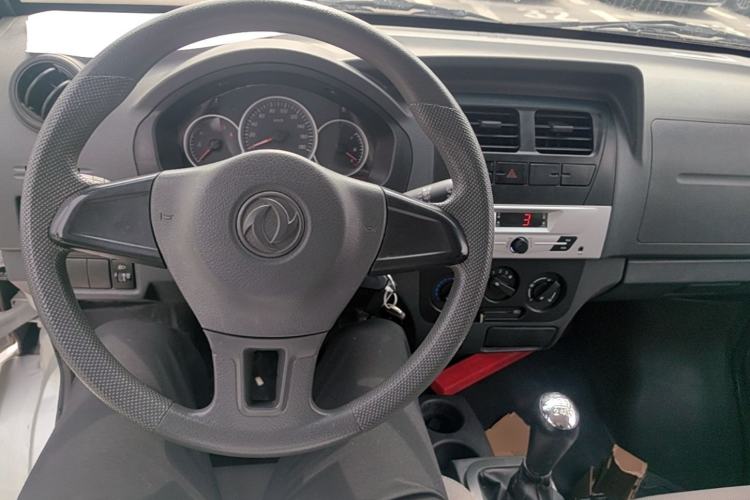 Used Dongfeng Xiaokang K07S 2019 1.2L Practical Version China VI Standard DK12 Center Console