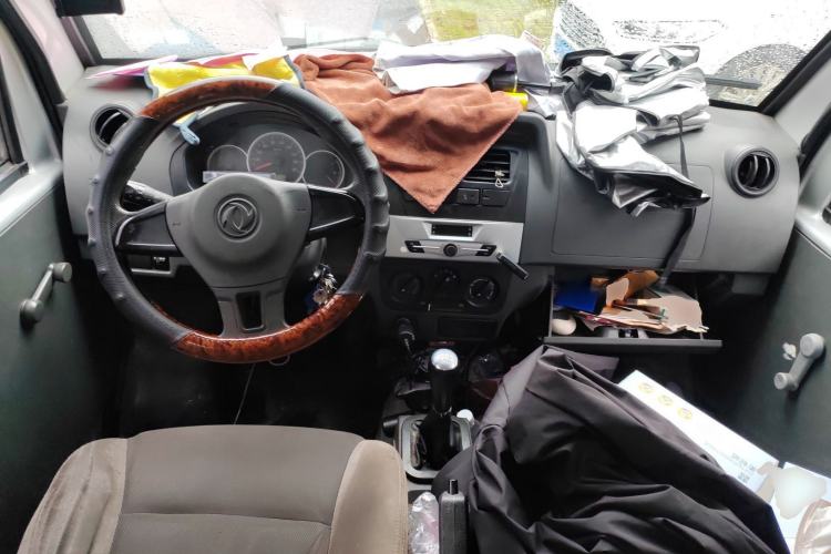 Used Dongfeng Xiaokang K07S 2019 1.2L Practical Version China VI Standard DK12 Center Console