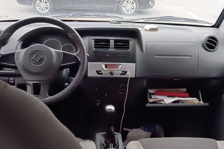 Used Dongfeng Xiaokang K07S 2019 1.2L Practical Version China VI Standard DK12 Center Console
