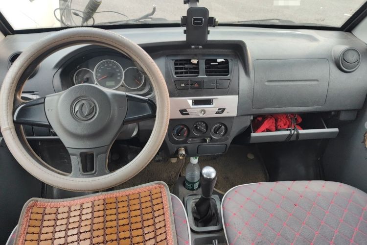 Used Dongfeng Xiaokang K07S 2019 1.2L Practical Version China VI Standard DK12 Center Console