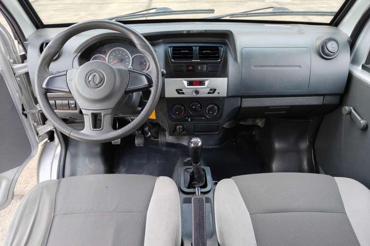 Used Dongfeng Xiaokang K07S 2019 1.2L Practical Version China VI Standard DK12 Center Console
