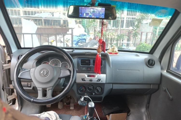 Used Dongfeng Xiaokang K07S 2019 1.2L Practical Version China VI Standard DK12 Center Console