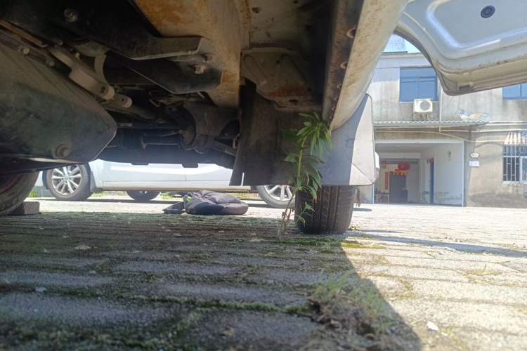 Used Dongfeng Xiaokang K07S 2019 1.2L Practical Version China VI Standard DK12 Chassis Front Right