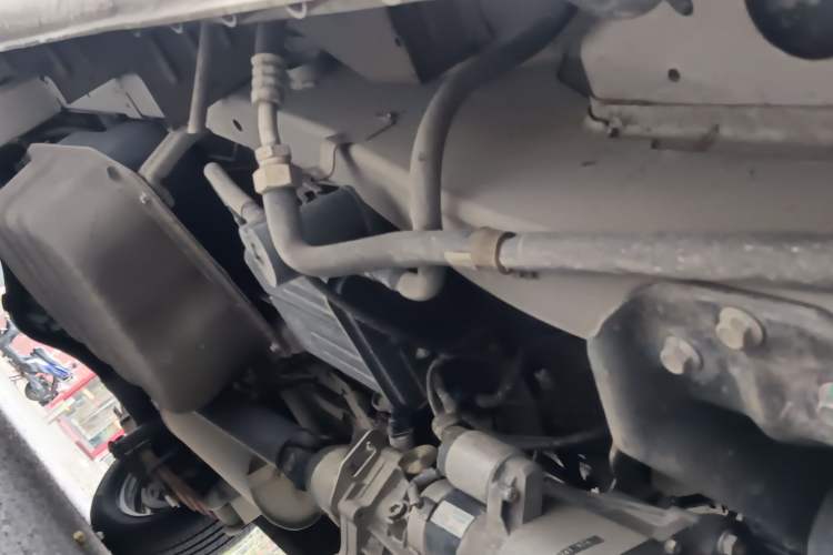 Used Dongfeng Xiaokang K07S 2019 1.2L Practical Version China VI Standard DK12 Chassis Front Right