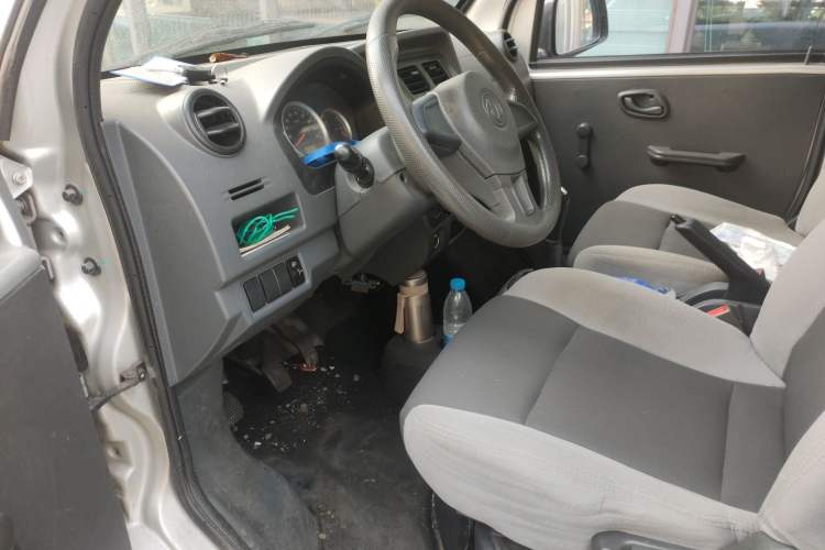 Used Dongfeng Xiaokang K07S 2019 1.2L Practical Version China VI Standard DK12 Driver Seat