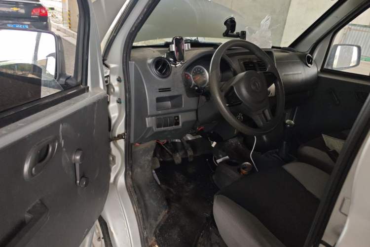 Used Dongfeng Xiaokang K07S 2019 1.2L Practical Version China VI Standard DK12 Driver Seat