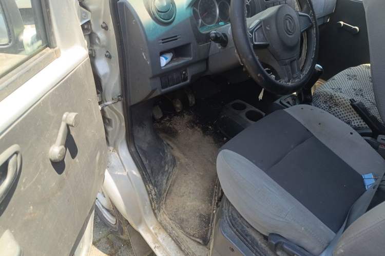 Used Dongfeng Xiaokang K07S 2019 1.2L Practical Version China VI Standard DK12 Driver Seat